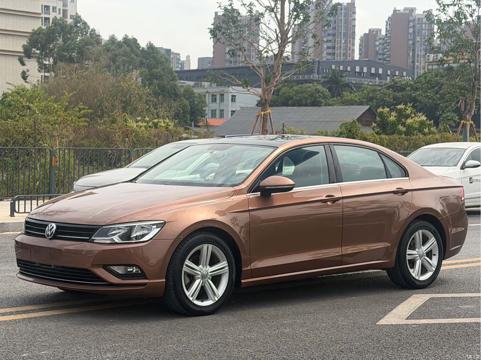 Volkswagen Lamando, 2016 1