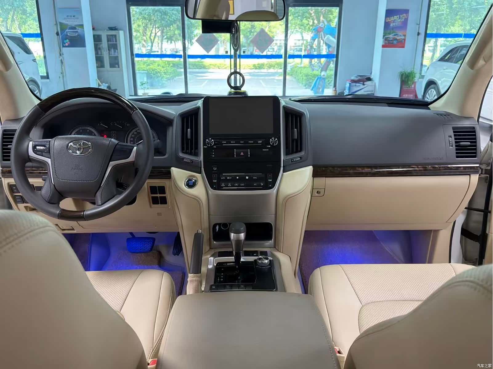 Toyota Land Cruiser, 2016 10