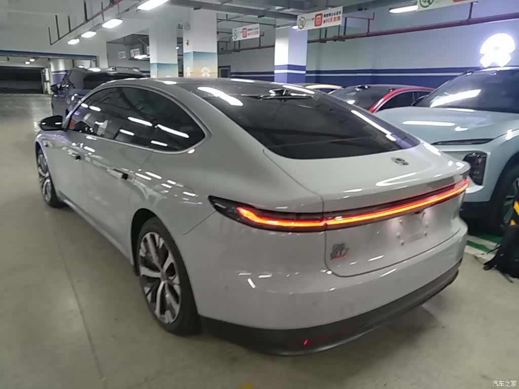 NIO ET7, 2023 все фото