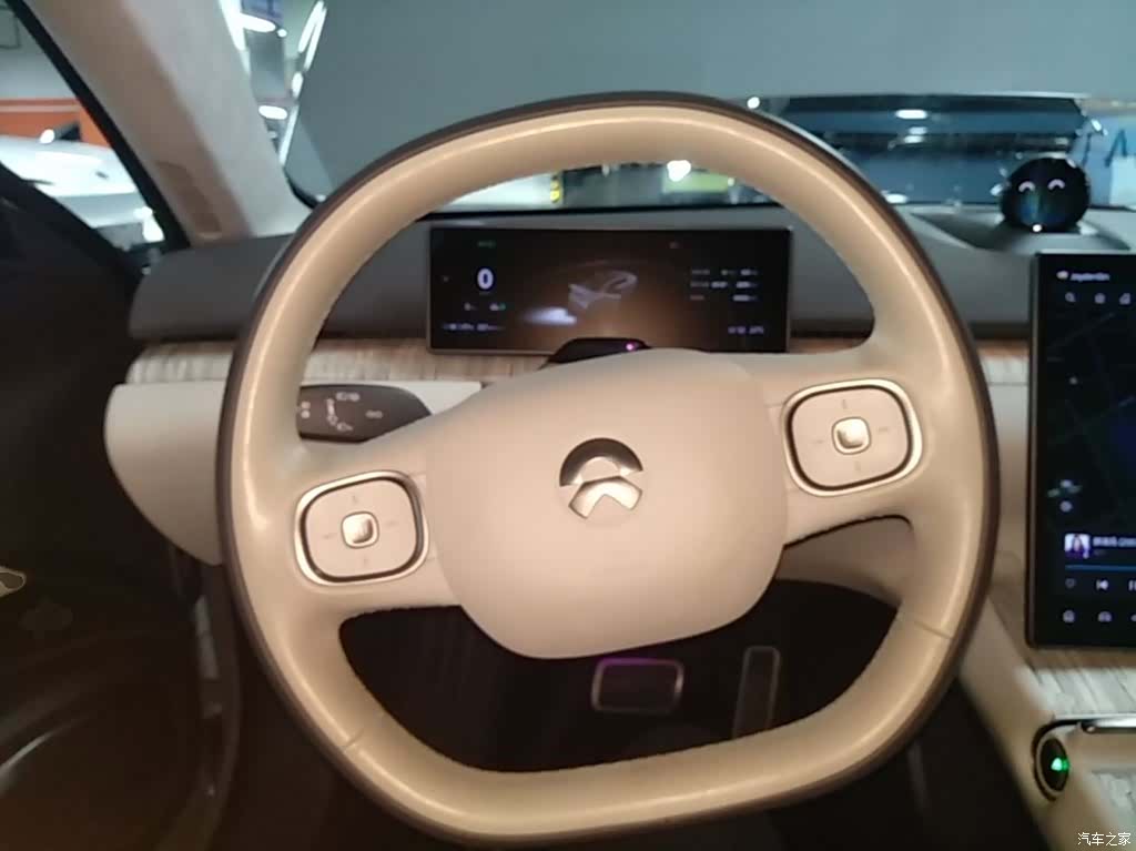 NIO ET7, 2023 11