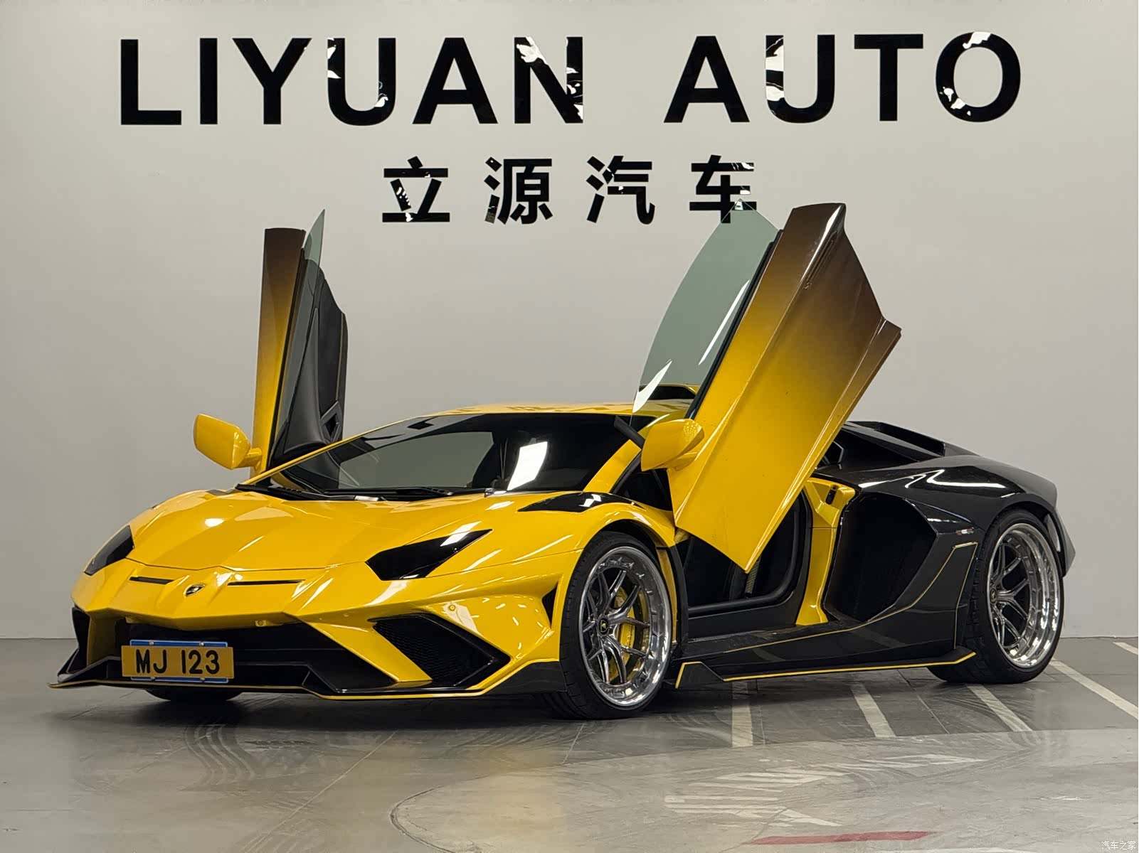 Lamborghini Aventador, 2014 4