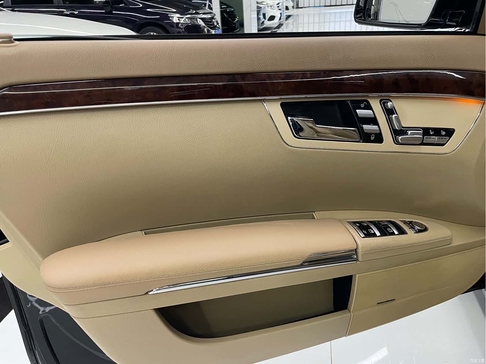 Mercedes-Benz S-Class, 2010 28