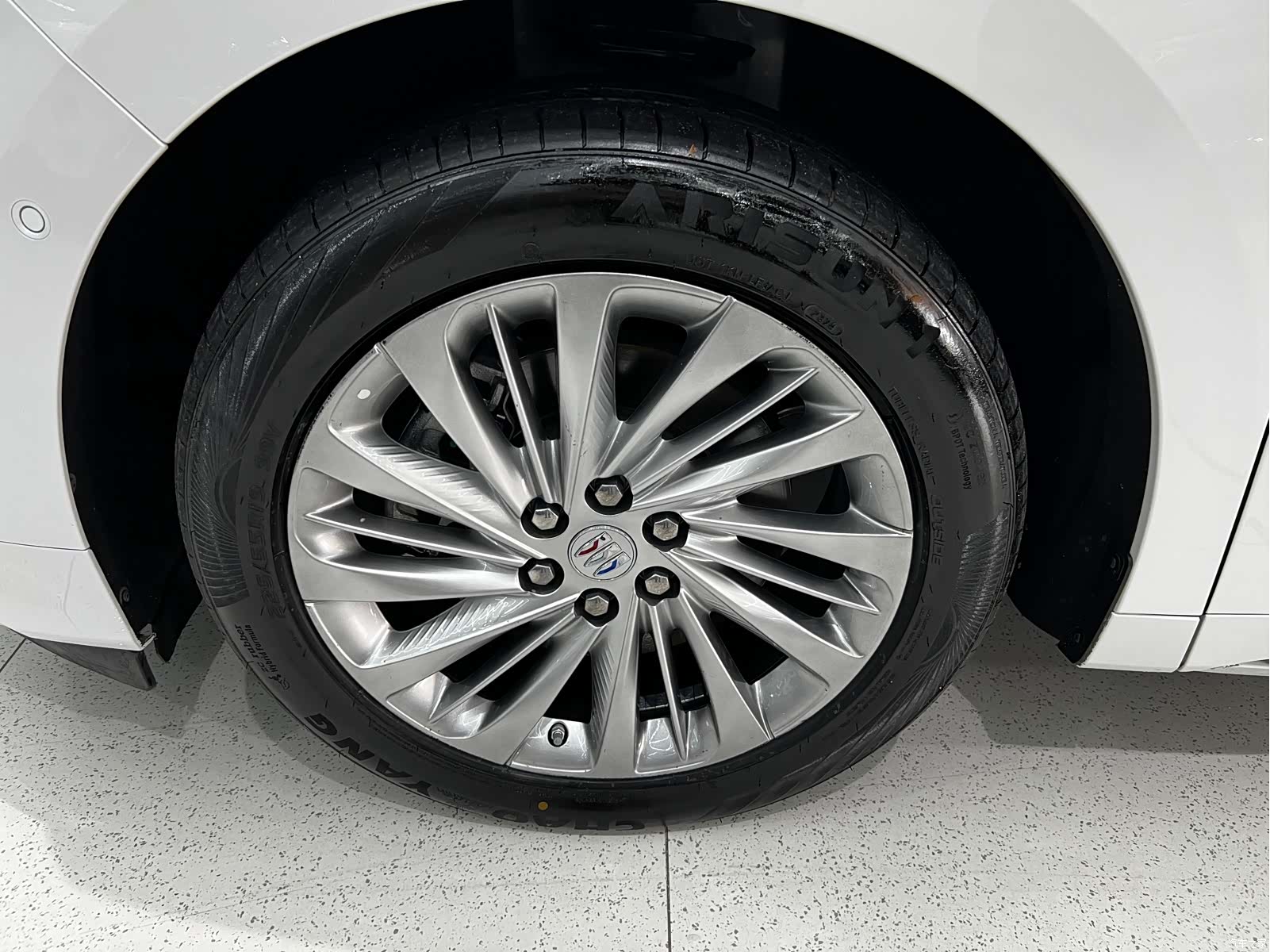 Buick Century, 2023 12