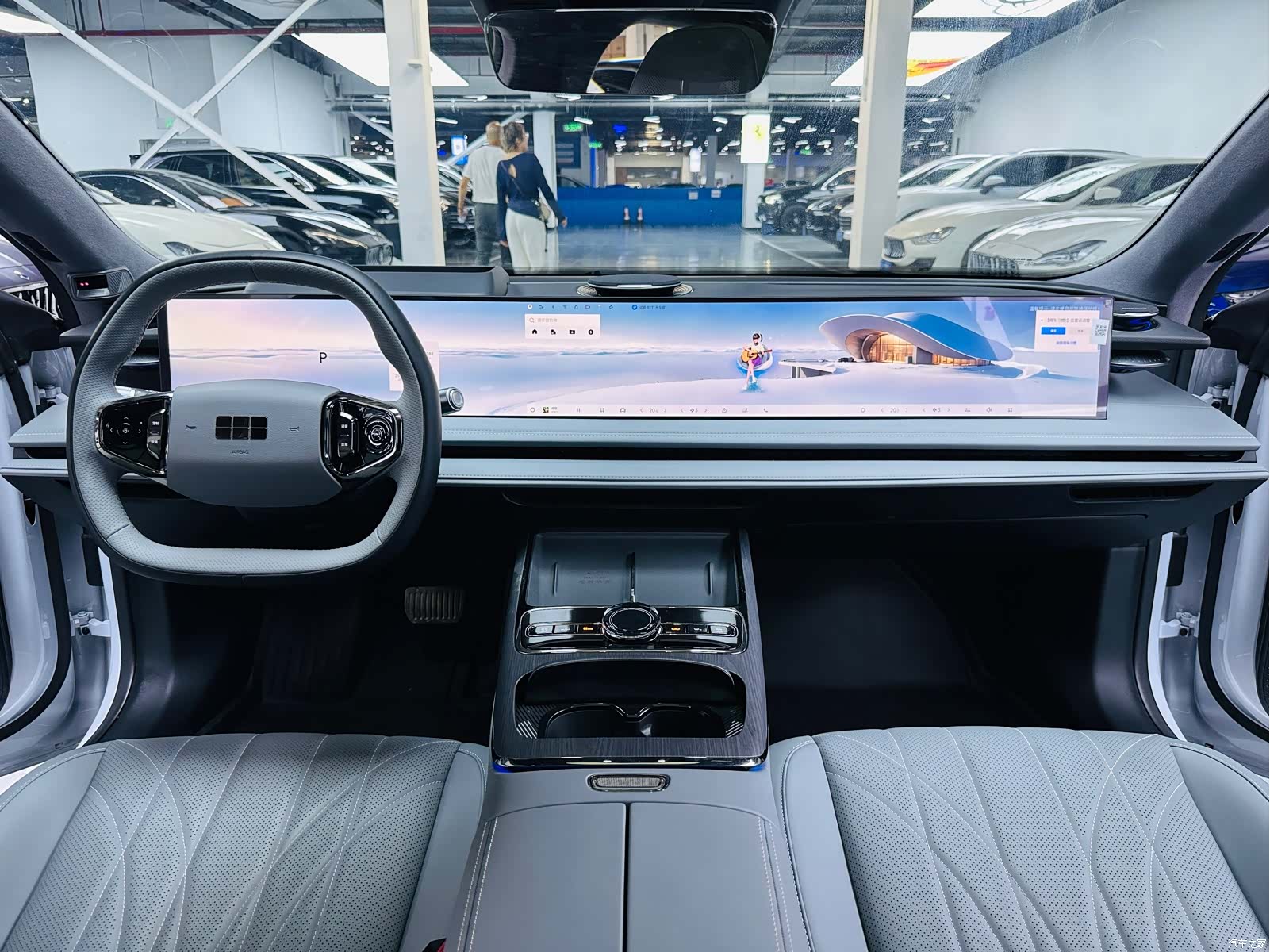 Geely E8, 2025 6