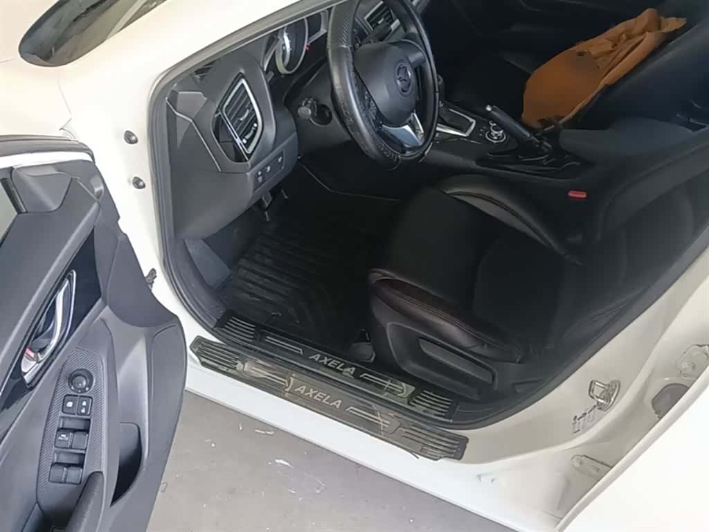 Mazda Mazda3, 2016 16