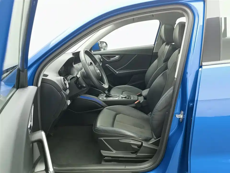 Audi Q2L Audi Q2L