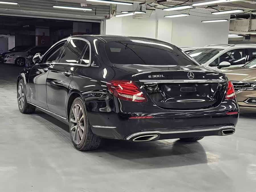 Mercedes-Benz E-Class 2019, фото 18
