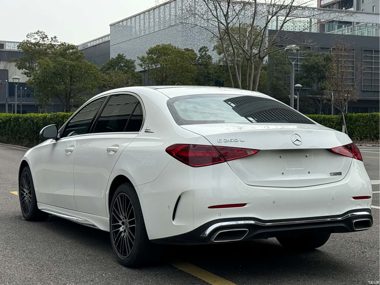 Mercedes-Benz C-Class, 2023 16
