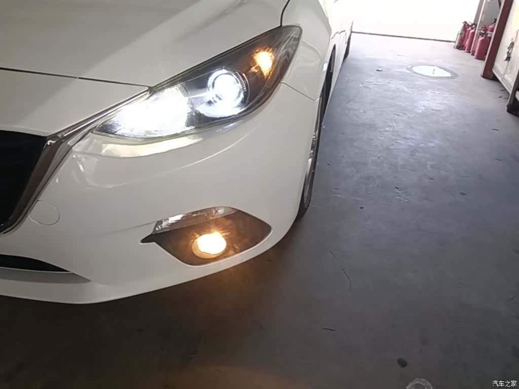 Mazda Mazda3, 2016 24