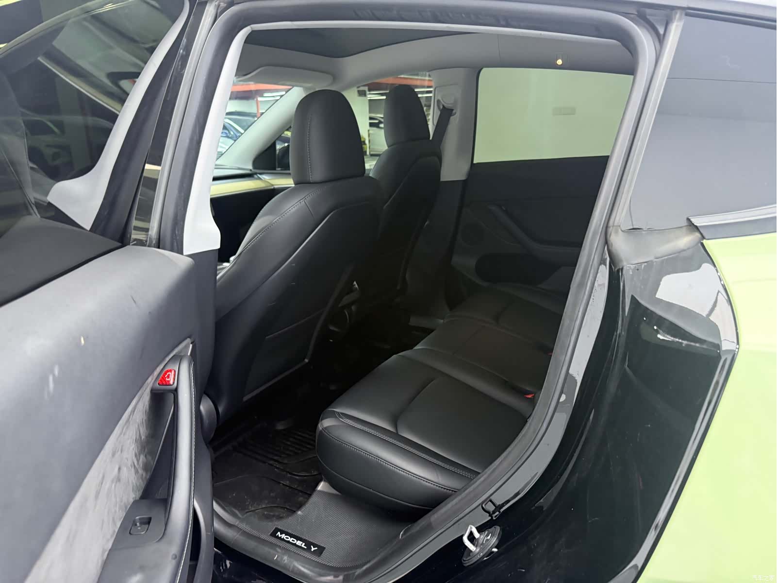 Tesla Model Y, 2023 12