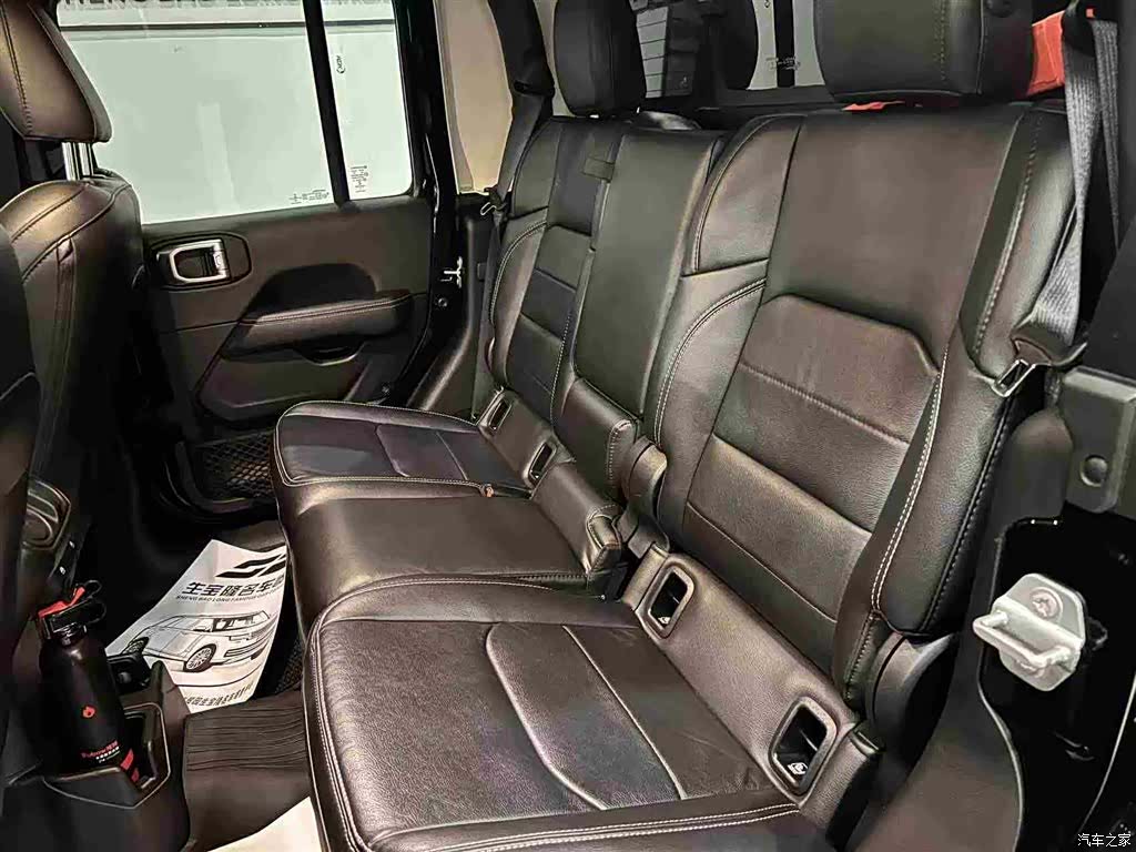 Jeep Gladiator, 2023 12