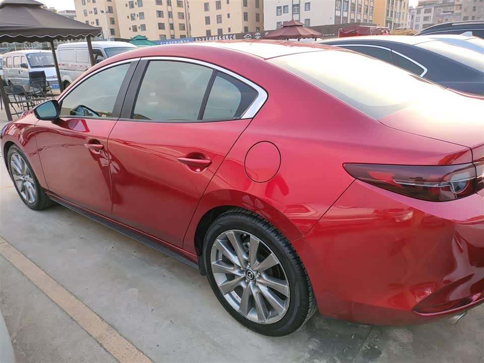 Mazda 3 Angkesaila