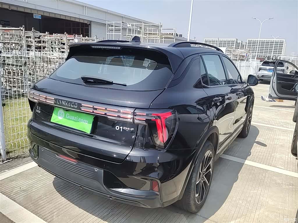 Lynk & Co 01, 2023 все фото