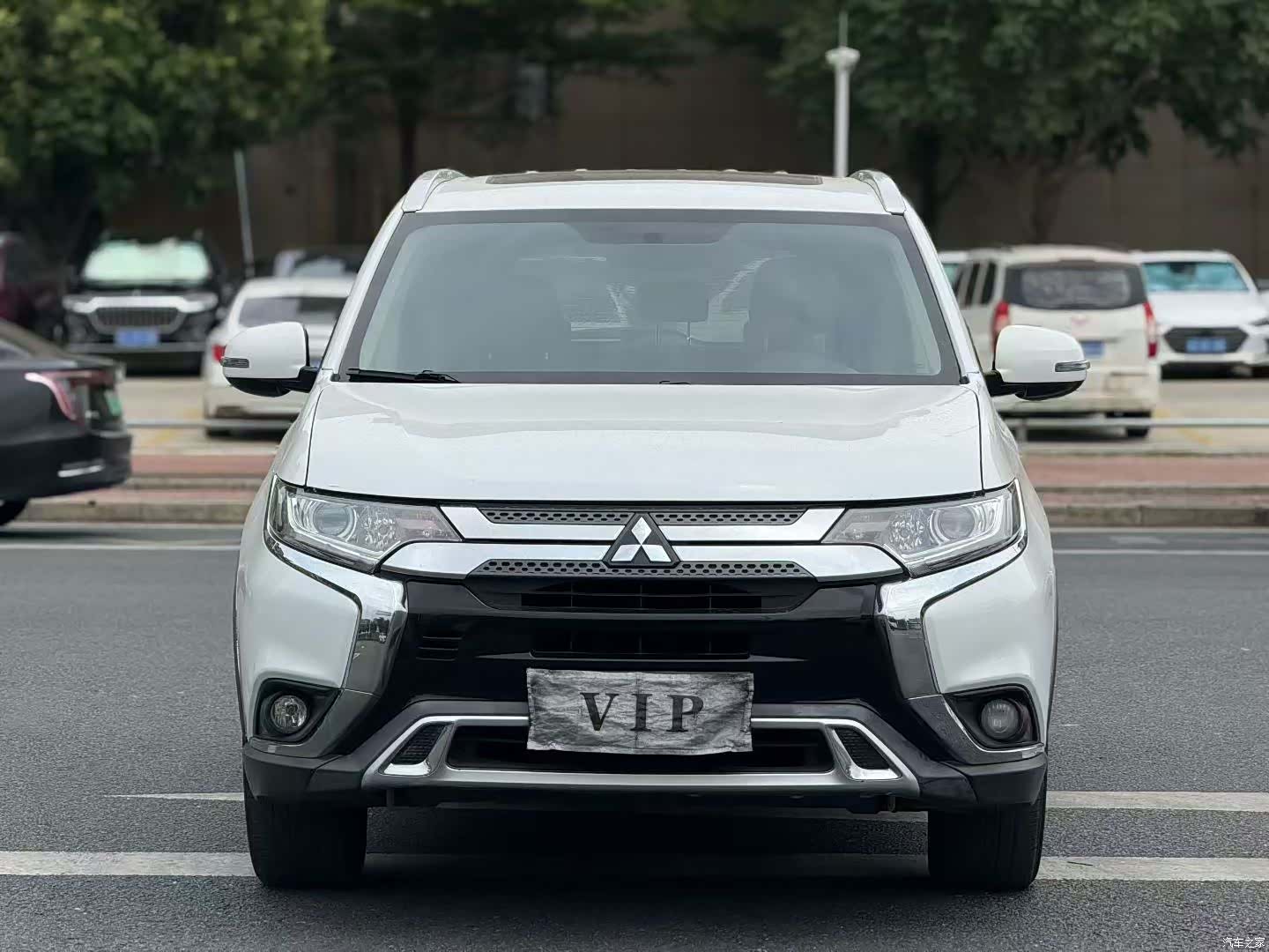 Mitsubishi Outlander, 2019 2