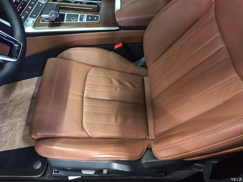 Audi A6L, 2019 11