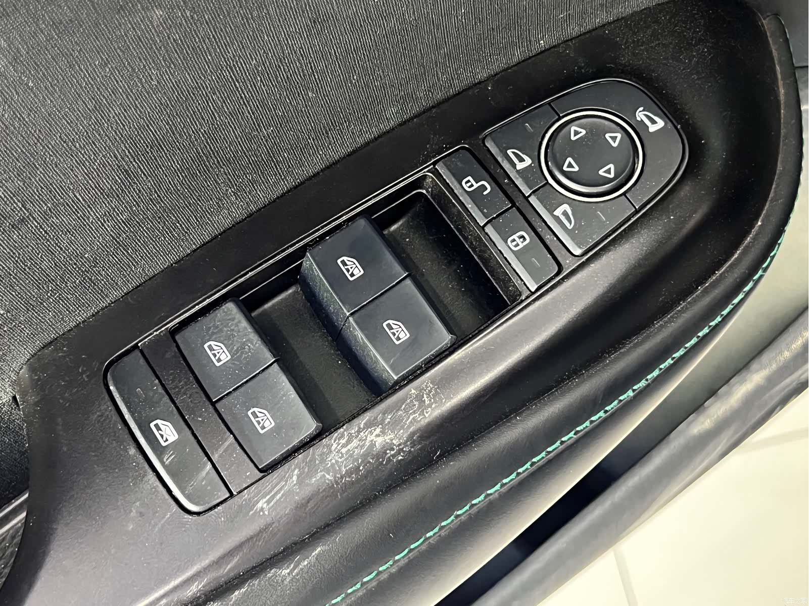 BYD Dolphin, 2024 14