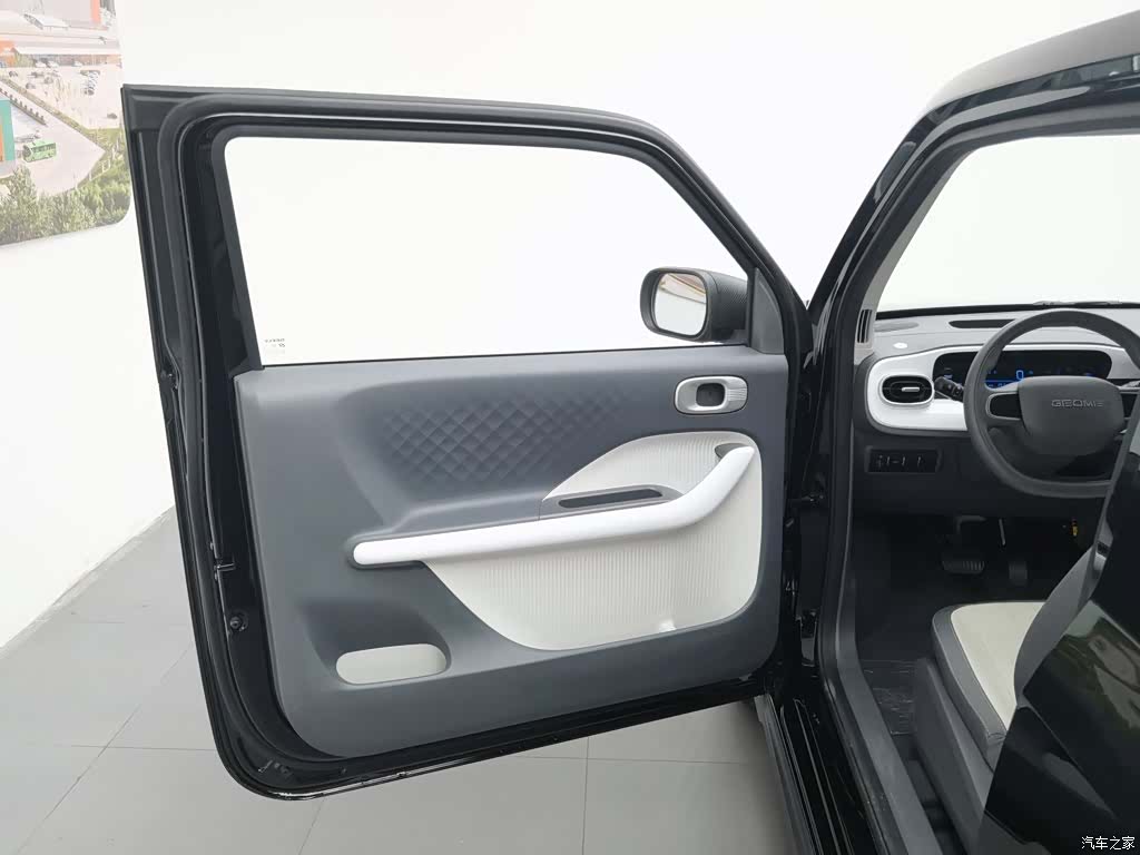 Geely Panda, 2026 8