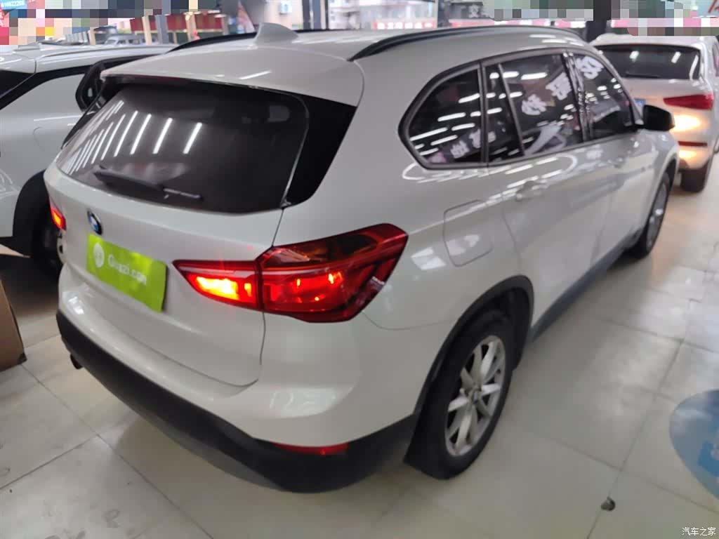 BMW X1, 2019 все фото