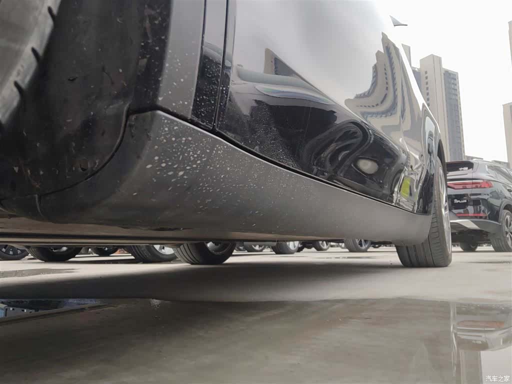 Tesla Model Y, 2023 22
