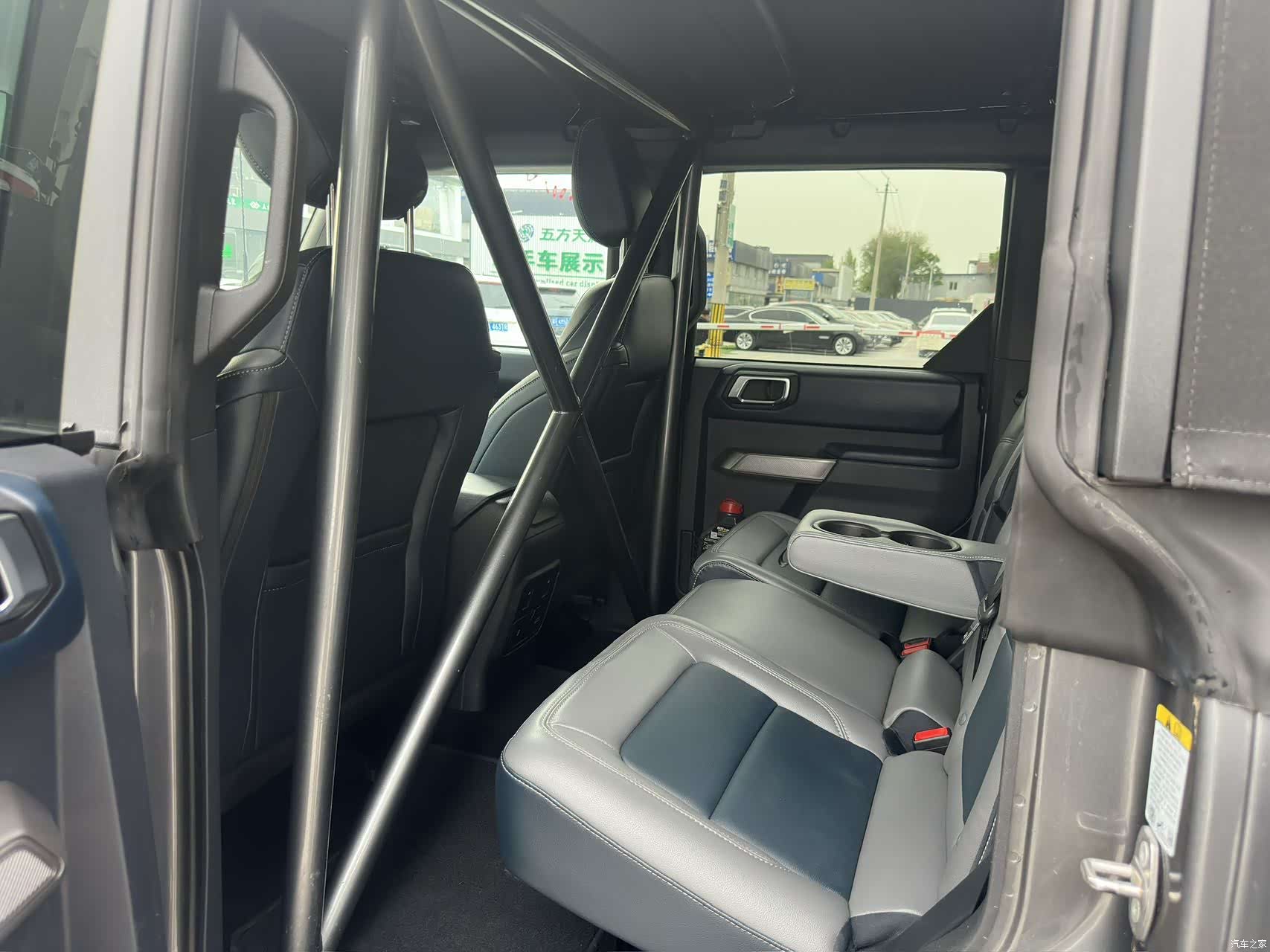 Ford Bronco, 2023 8