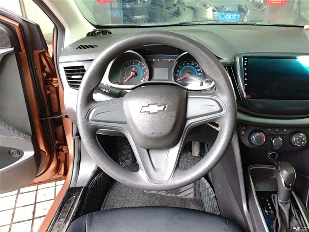 Chevrolet 320, 2018 11