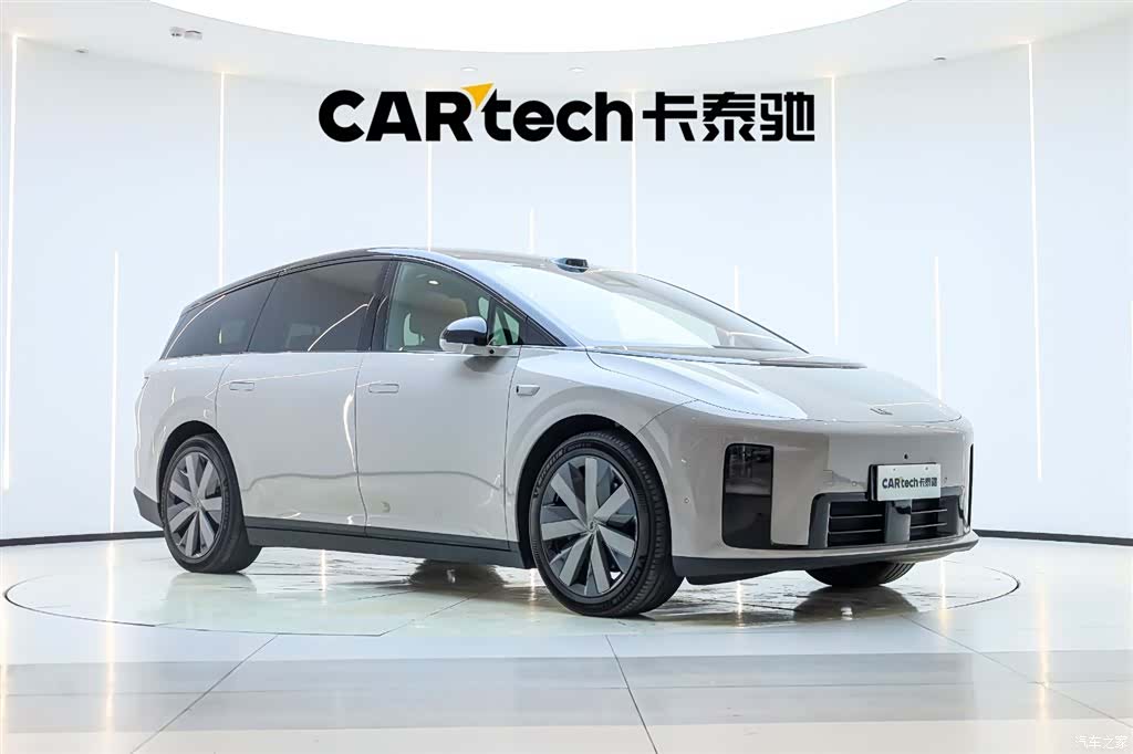 Li Auto i8, 2025 4