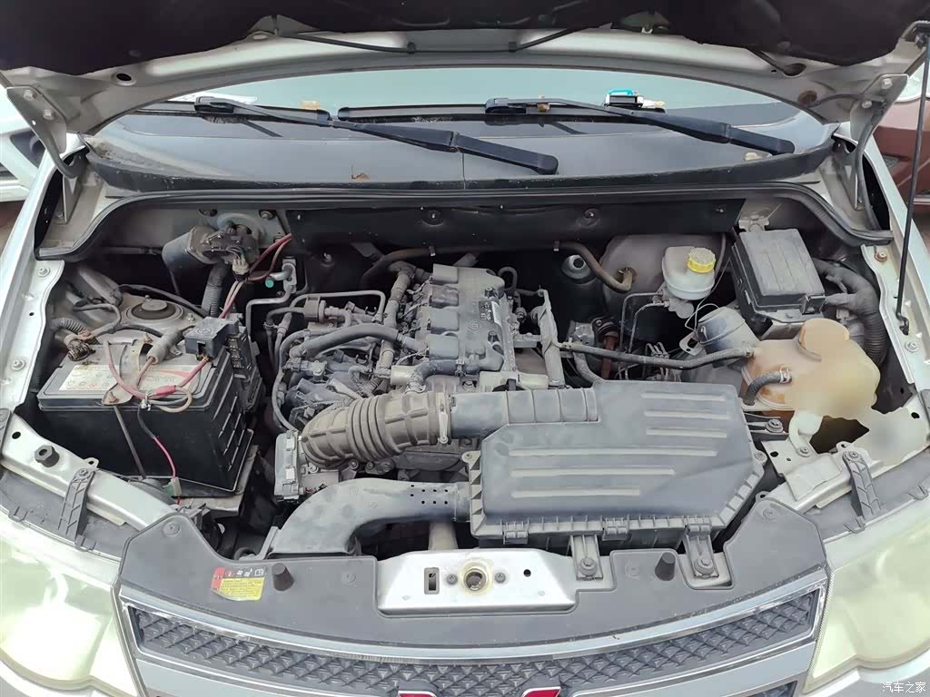 Wuling Hongguang, 2015 16