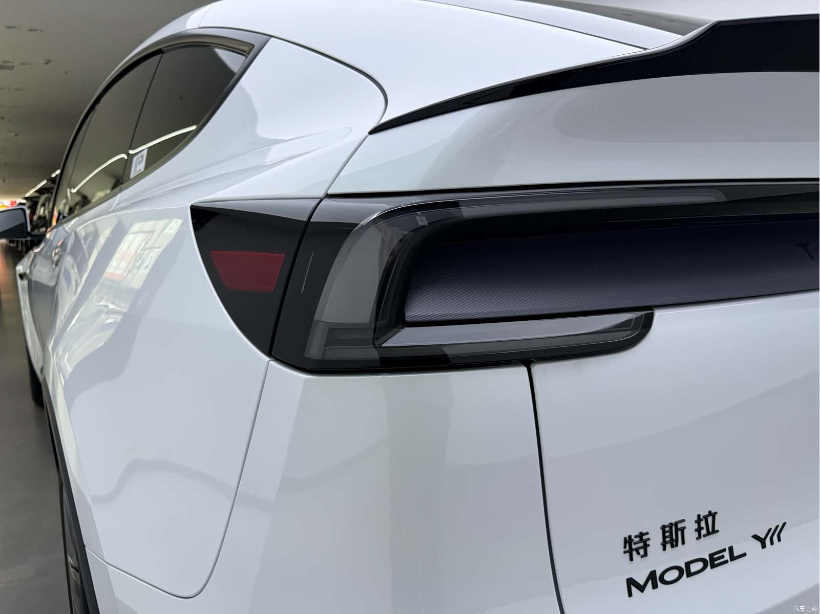 Tesla Model Y, 2026 15