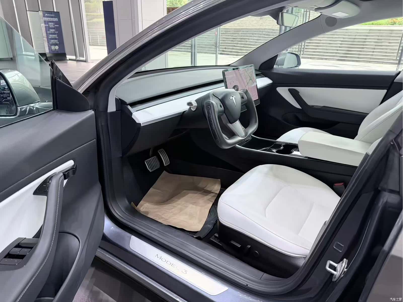 Tesla Model 3, 2019 4