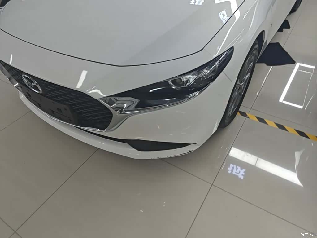 Mazda Mazda3, 2020 24