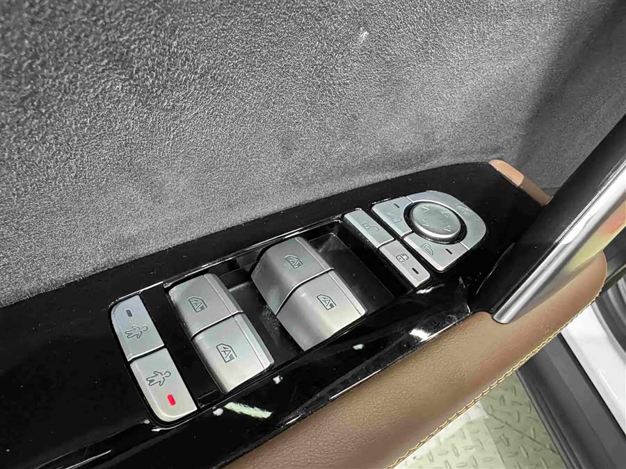 BYD Tang New Energy 2023, фото 20
