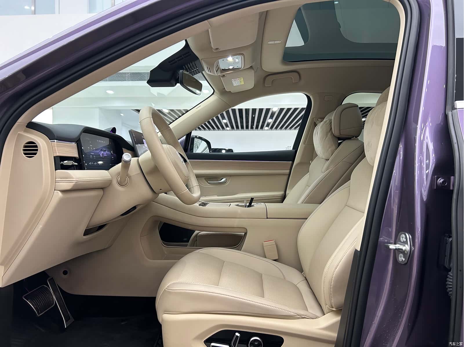 AITO M5, 2025 все фото