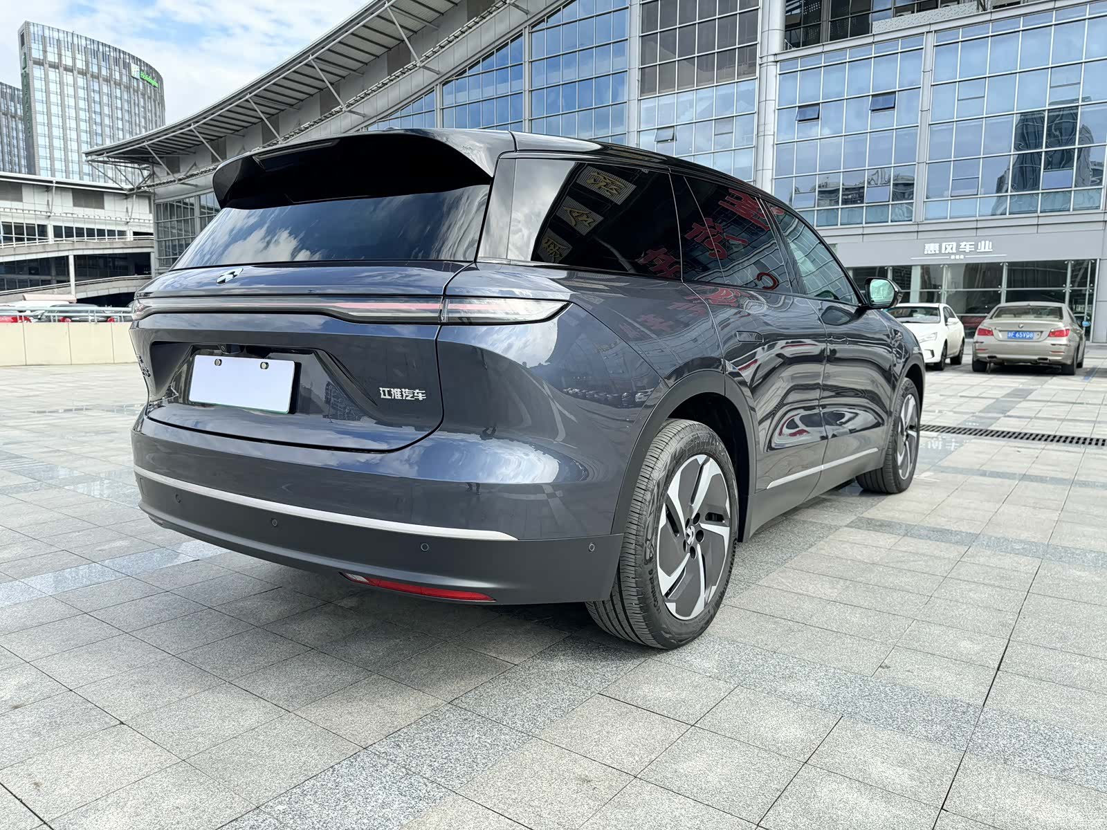 NIO ES8, 2023 все фото