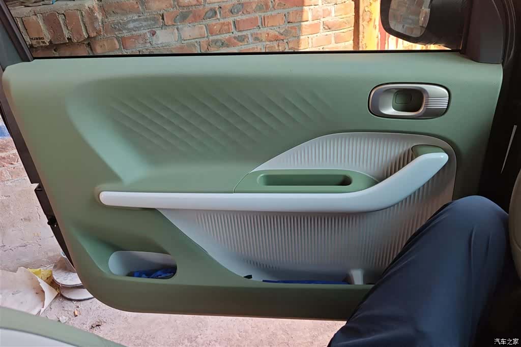 Geely Panda, 2025 7
