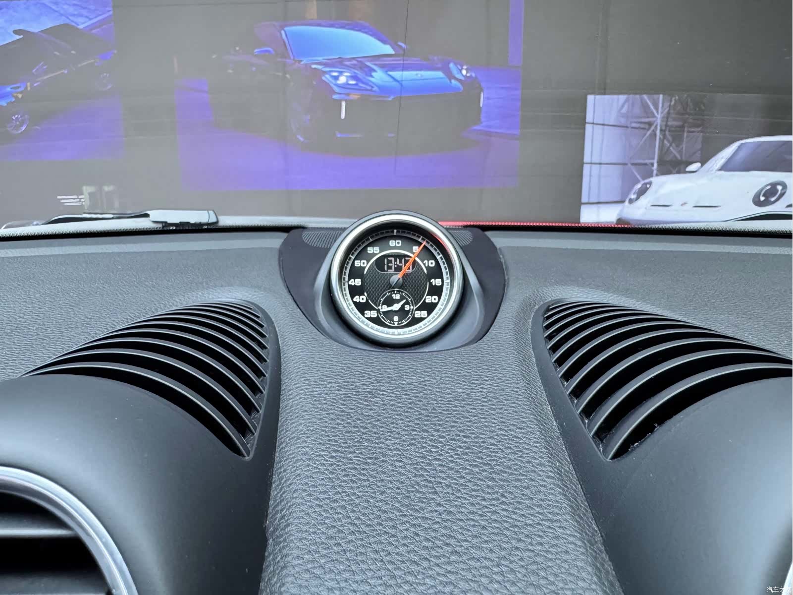 Porsche Cayman, 2020 10