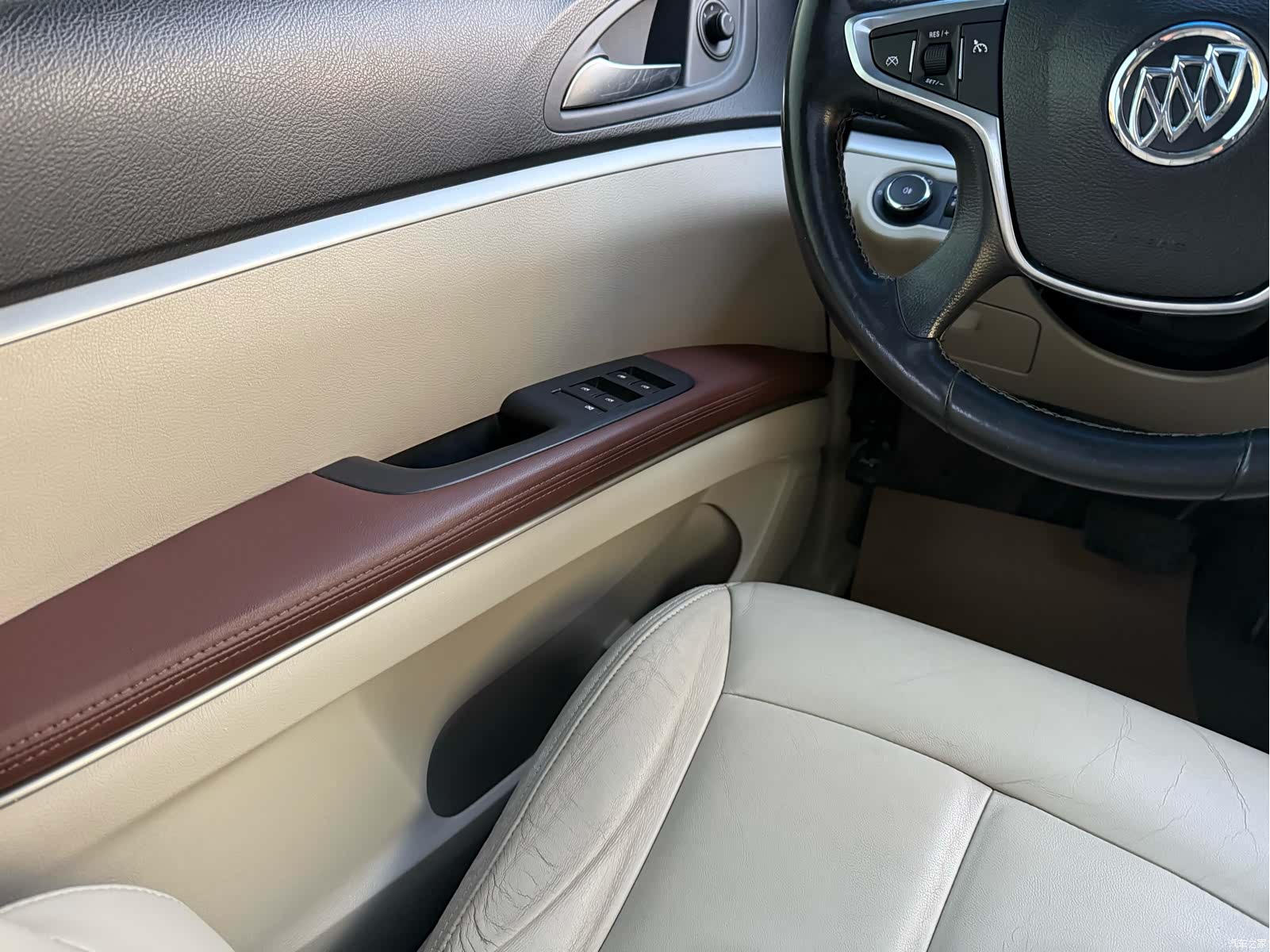 Buick GL8, 2019 10