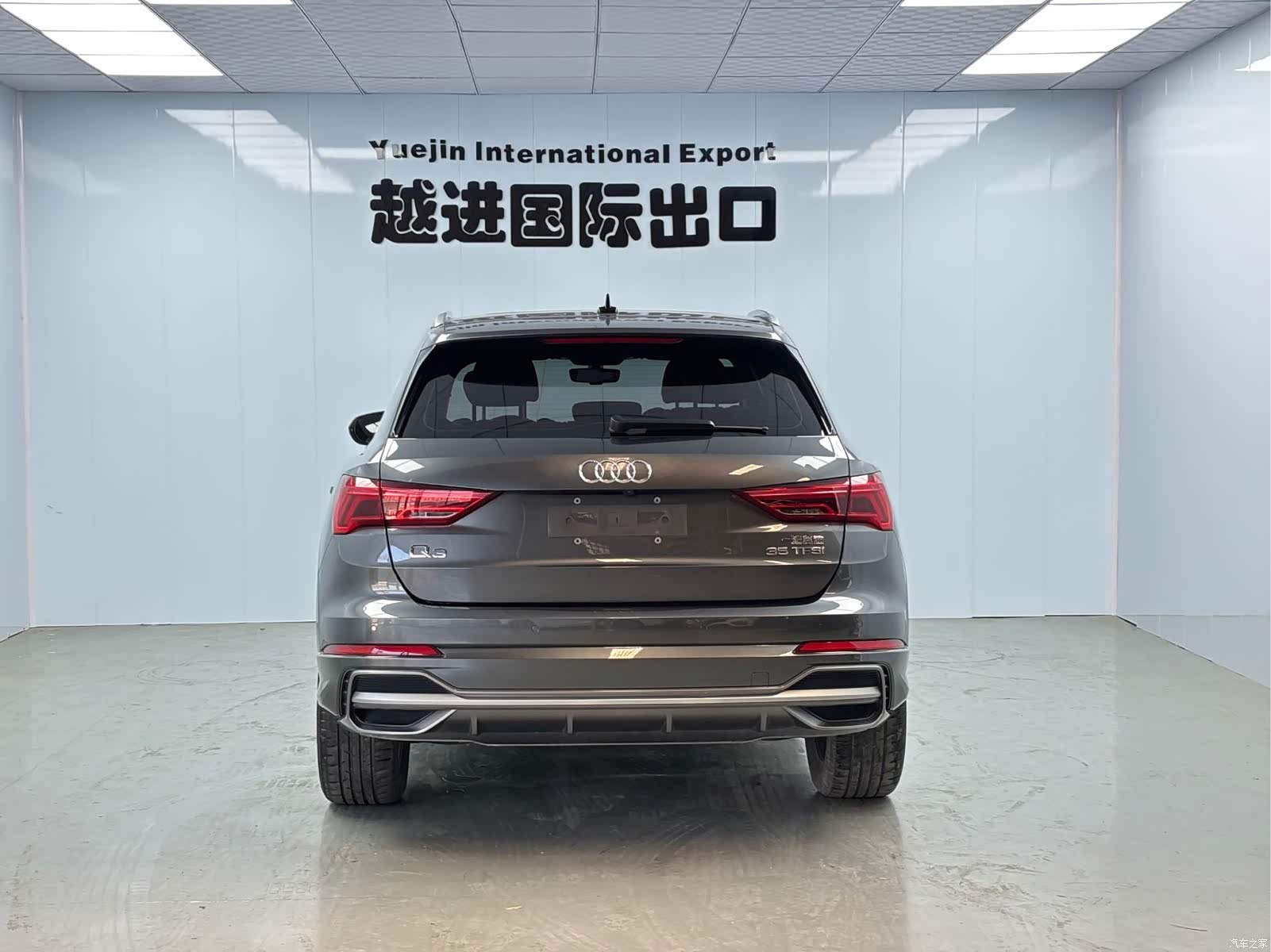 Audi Q3, 2022 10