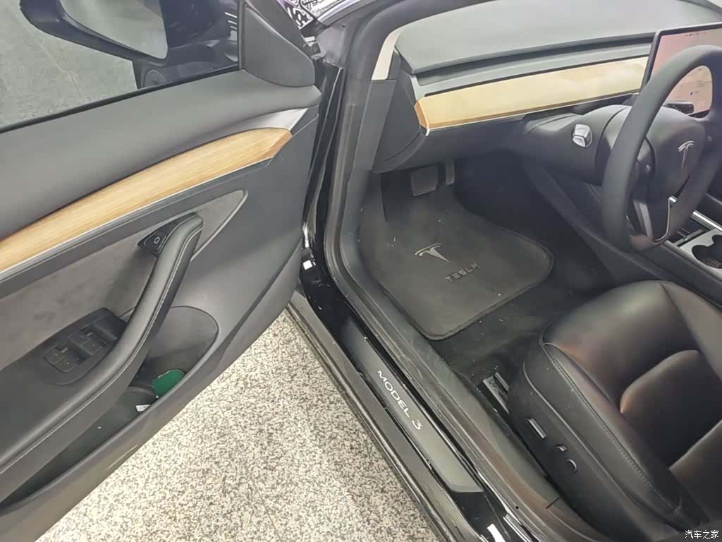 Tesla Model 3, 2022 16