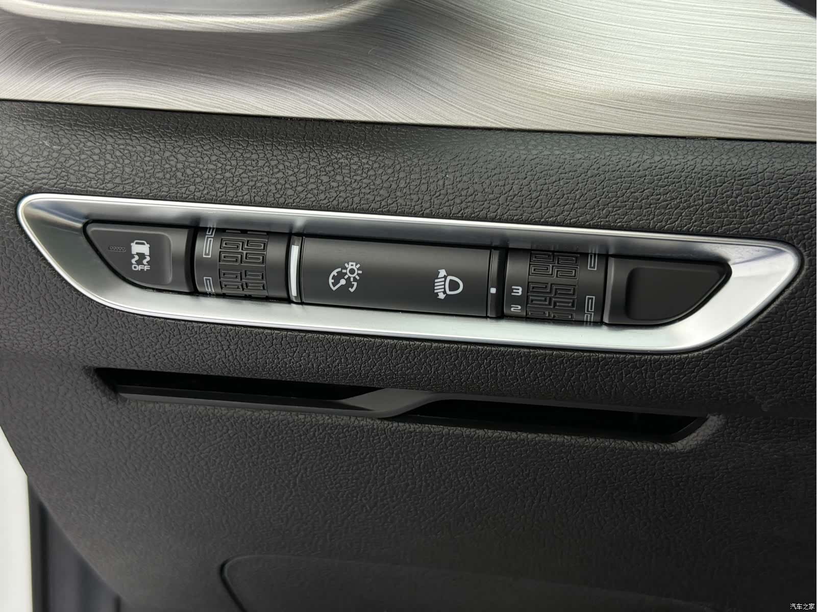 Geely Coolray, 2021 19