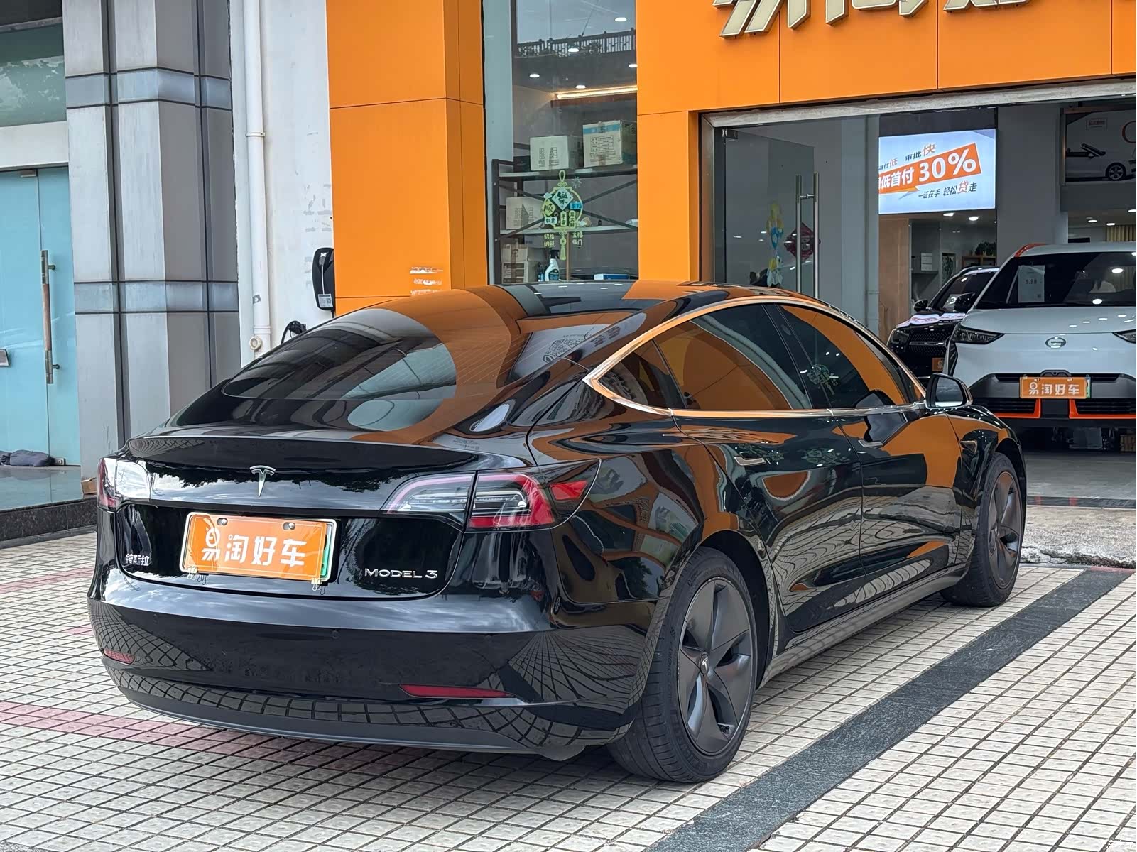 Tesla Model 3, 2020 6