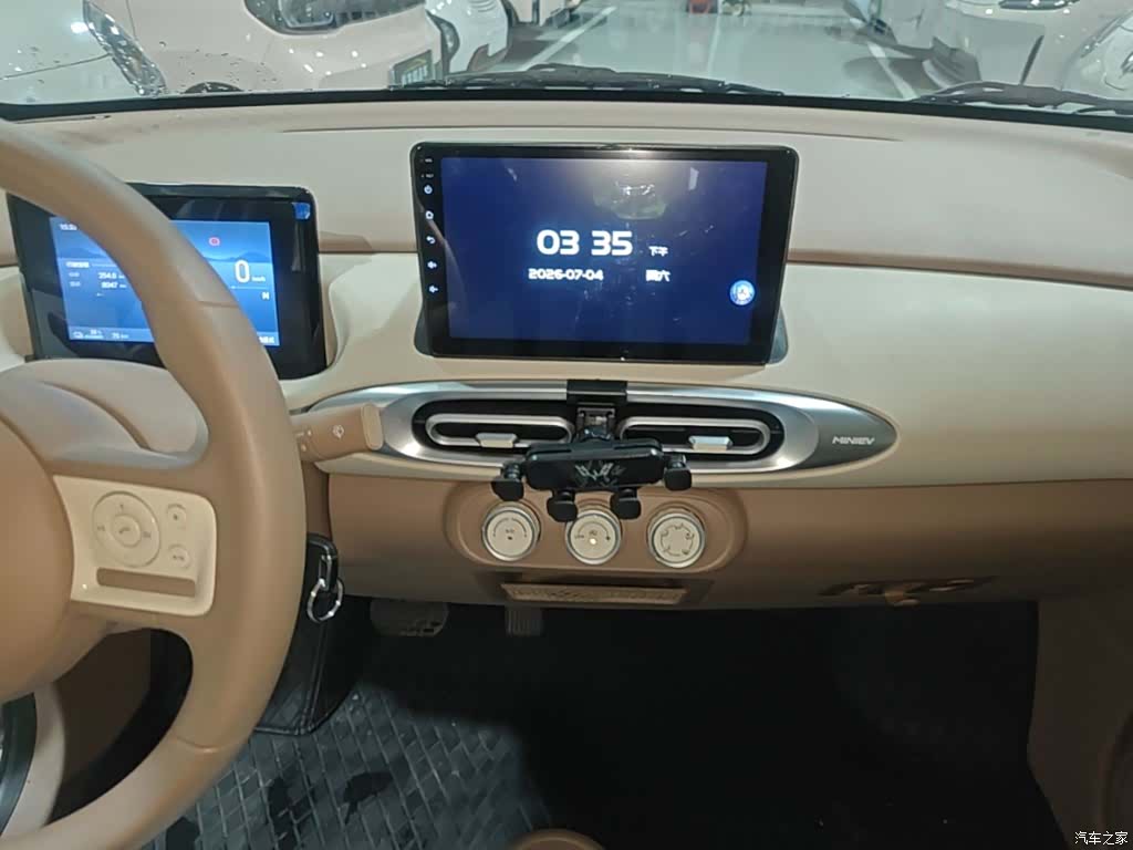 Wuling MINIEV, 2025 13