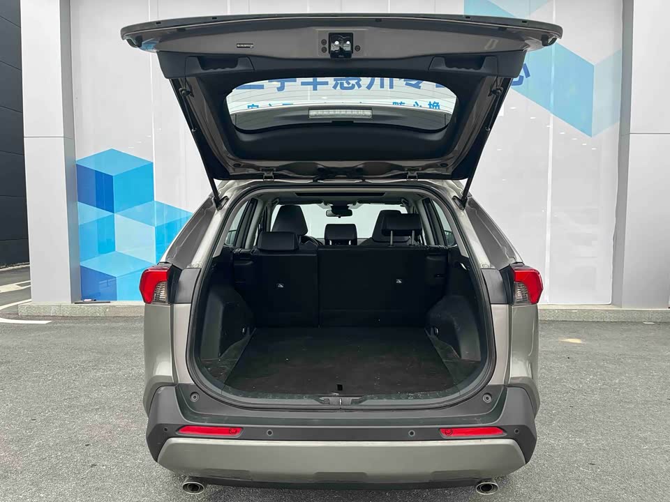 Toyota RAV4 Rongfang