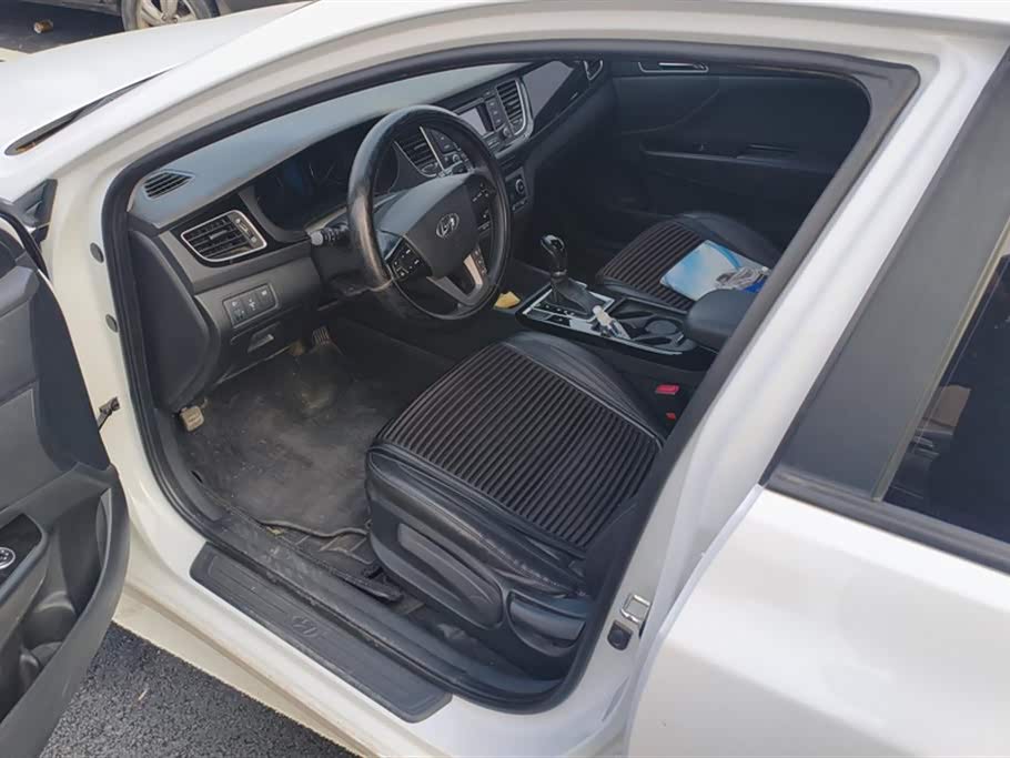 Hyundai Name picture