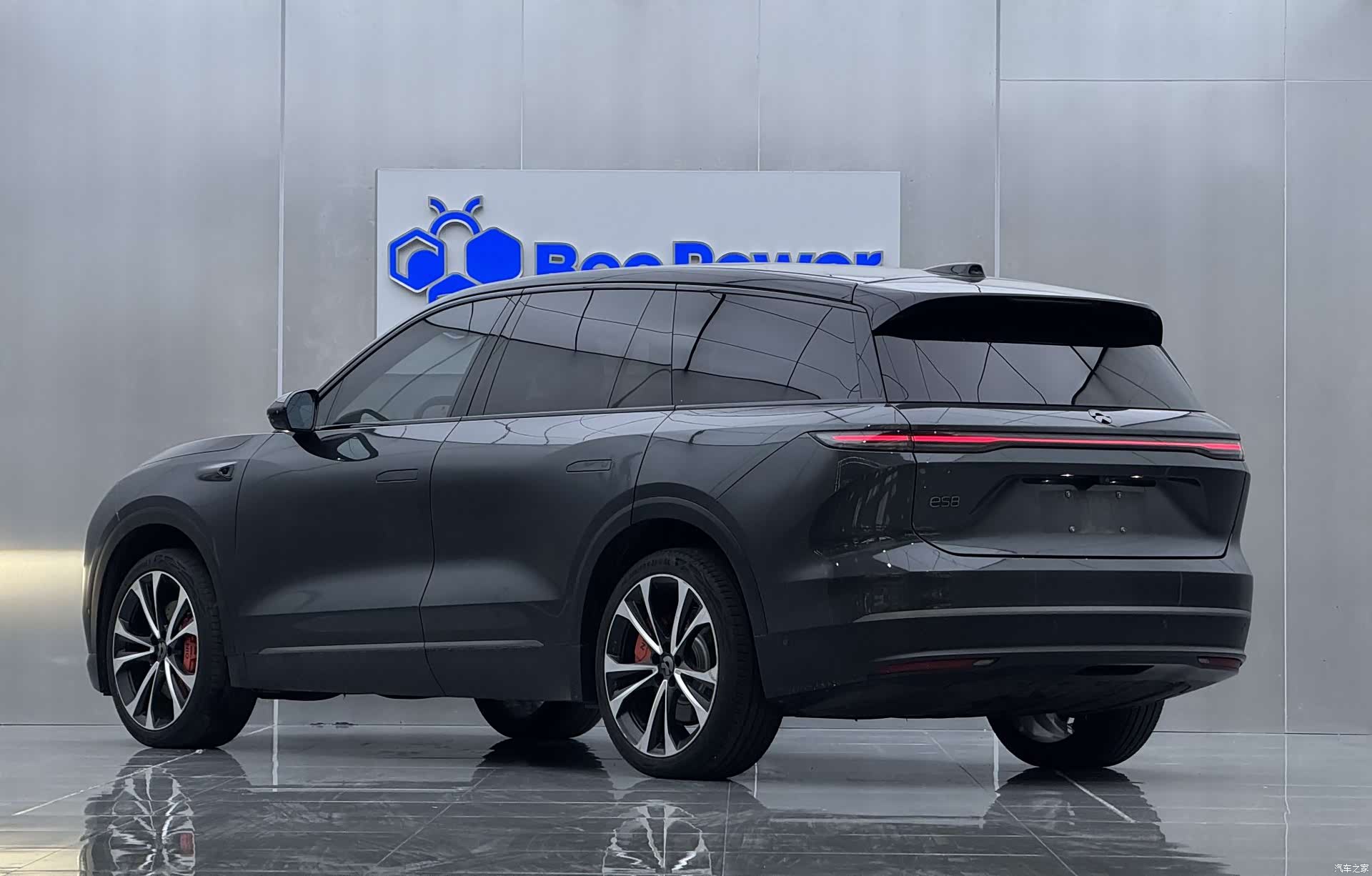 NIO ES8, 2024 8