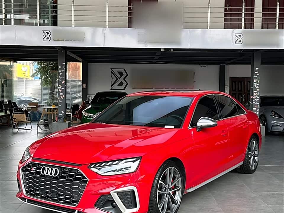 Audi S4 Audi S4