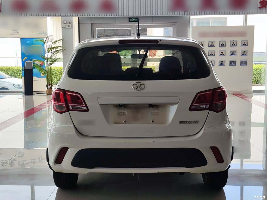 BAIC D20, 2015 6