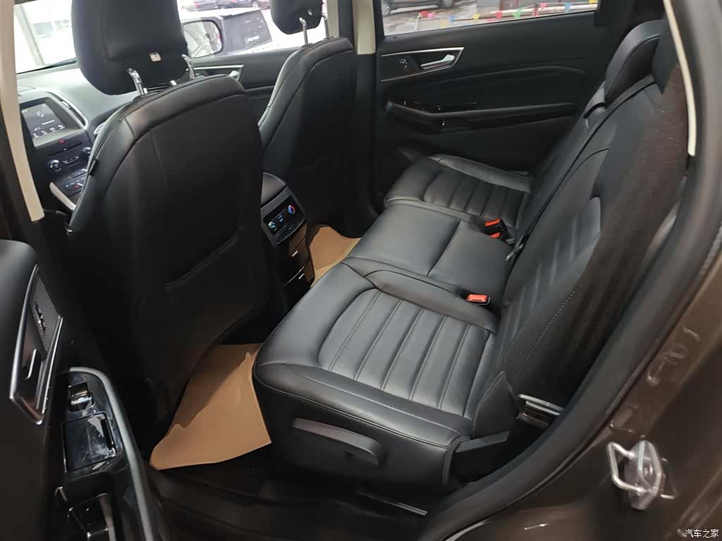 Ford Edge, 2016 13