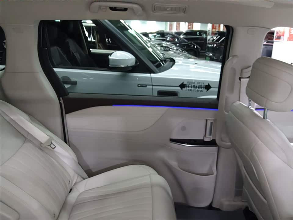 JAC Refine Ruifeng RF8 PHEV