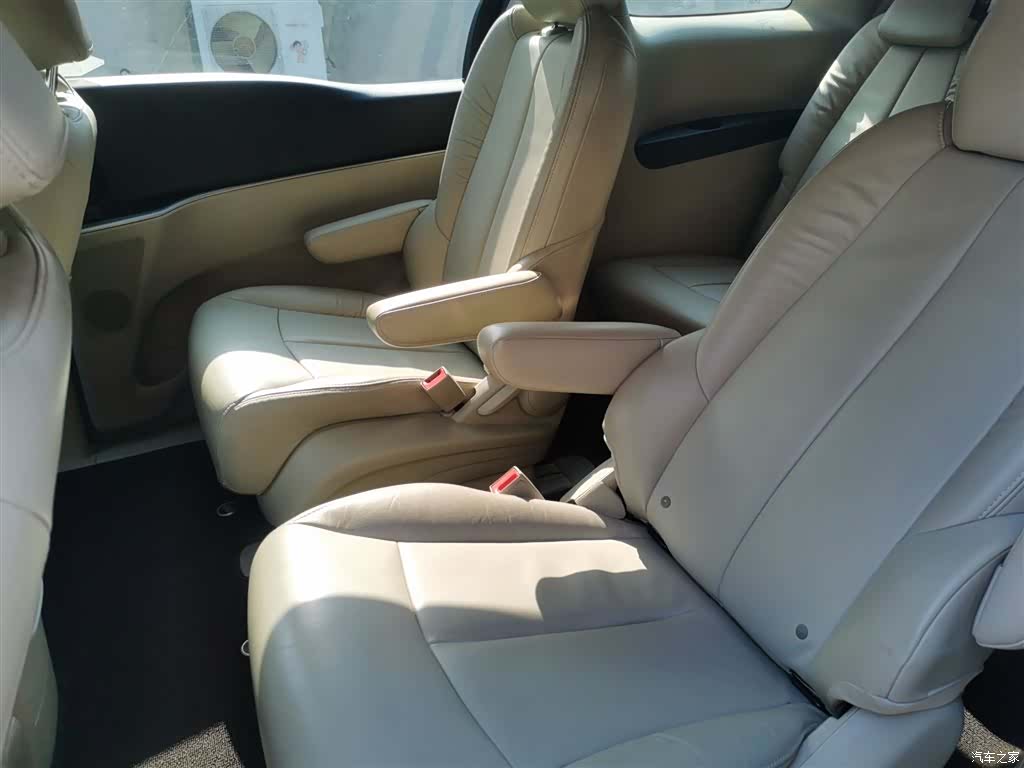 Buick GL8, 2017 17