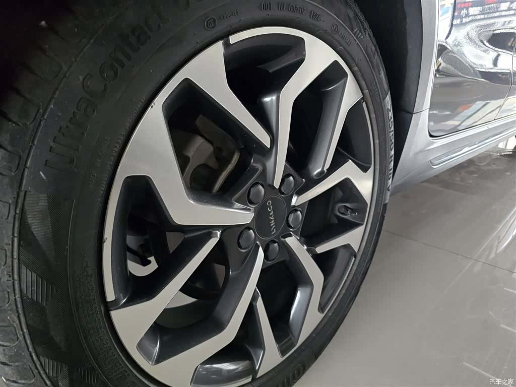 Lynk & Co 01, 2019 4
